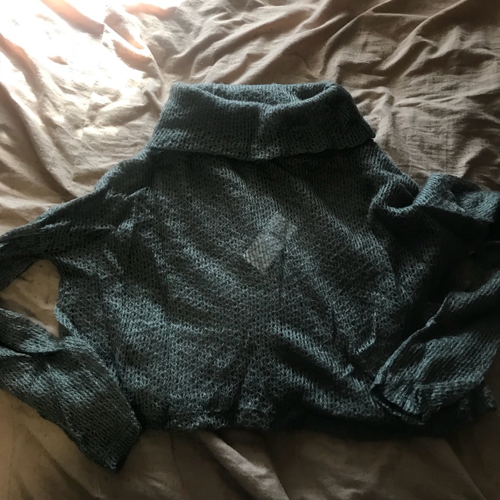 Cropped sweater